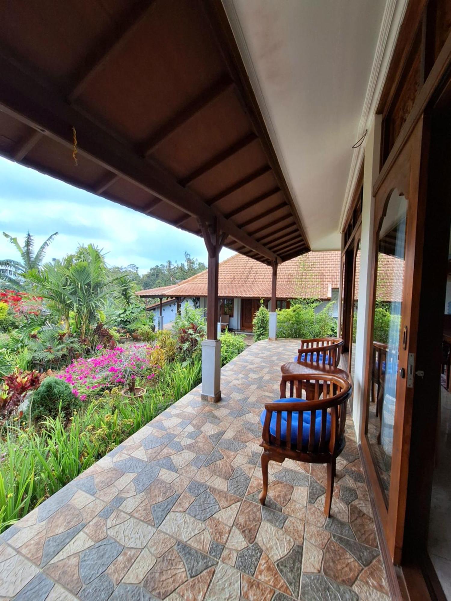 Manigelang Villa Munduk Rum bild